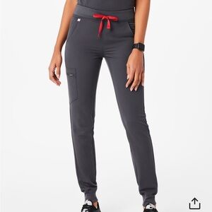 Figs Women’s Charcoal Jogger Scrub Pants